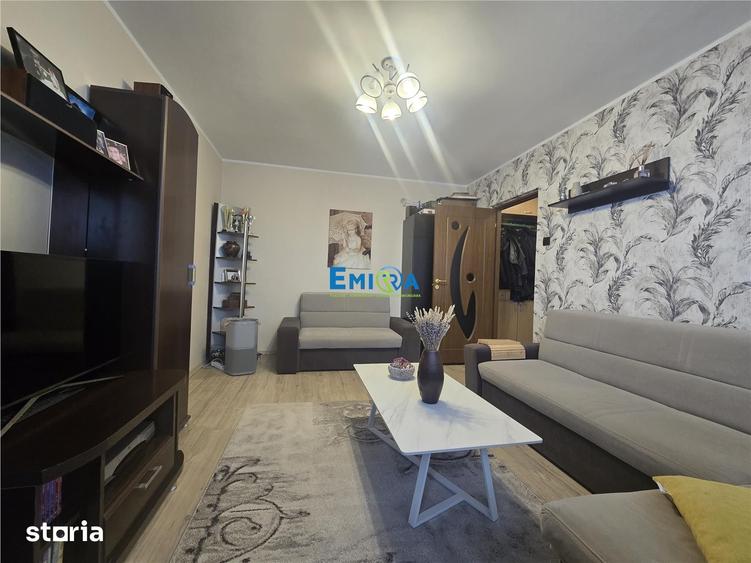 Apartament cu 2 camere semidecomandat în Cornișa