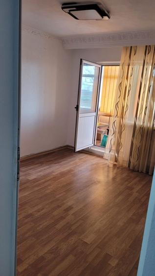 Apartament 3 camere si 2 balcoane etaj 1 - 2