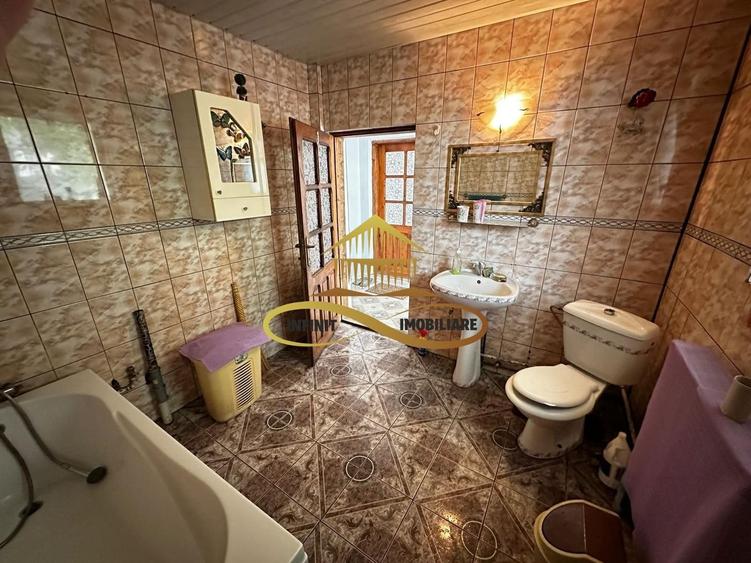 Casă individuală P+M în cartierul CFR Bacău 500 mp teren - 21