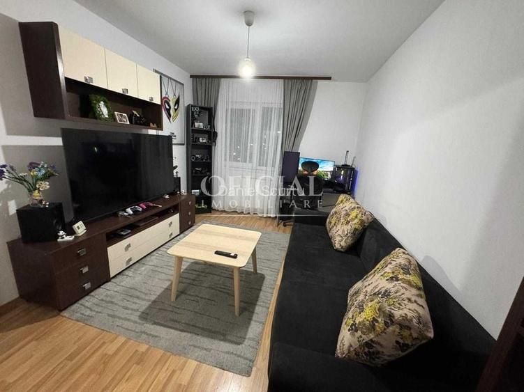Apartament 2 camere | Parcare | Decomandat | Zona Vivo | Floresti