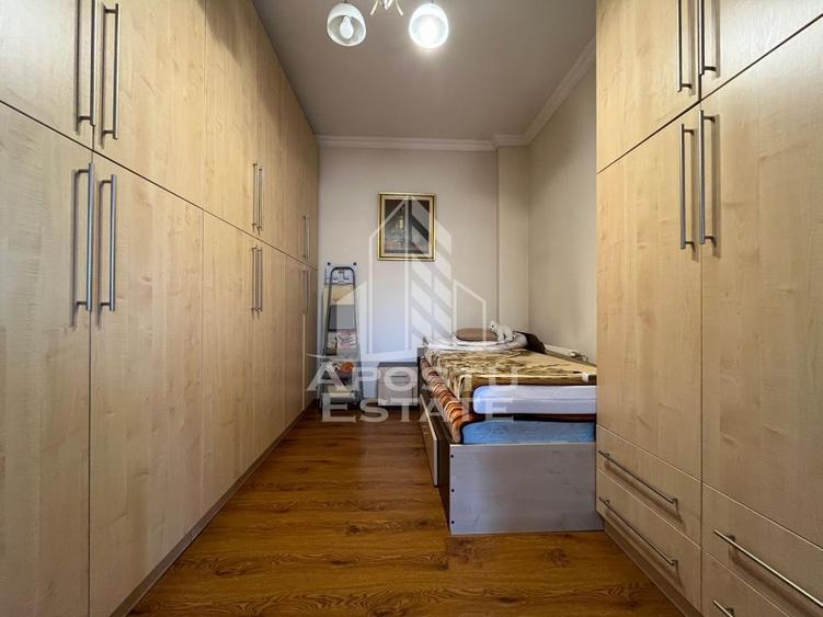 Casa la curte comuna zona Odobescu, doar 4 locatari, gradina proprie - 10