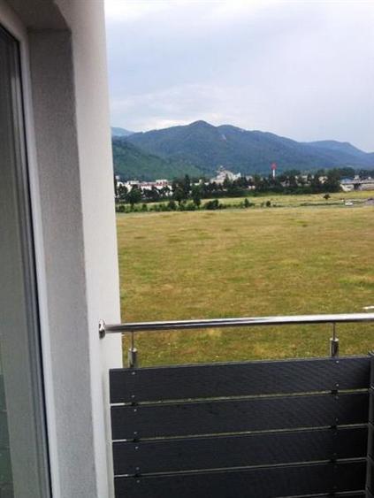 Apartament cu 2 camere decomandat în Avantgarden