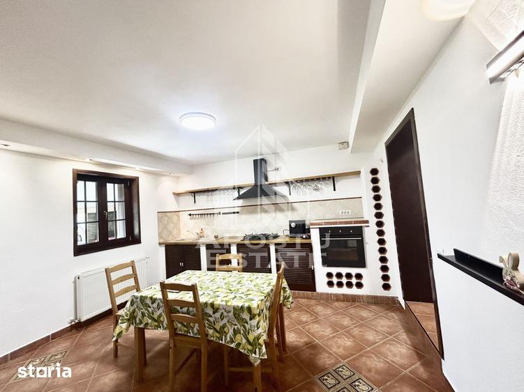 Casă cu 5 camere cu Teren 500 Mp în Sânmihaiu Român