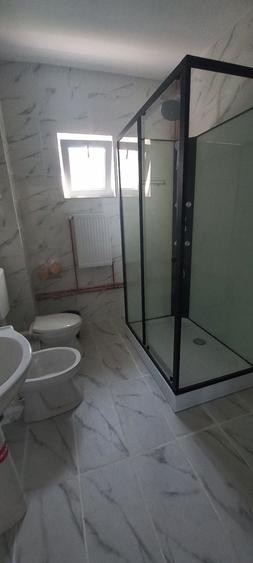 Casă cu 4 camere cu Teren 540 Mp în Malu Mare