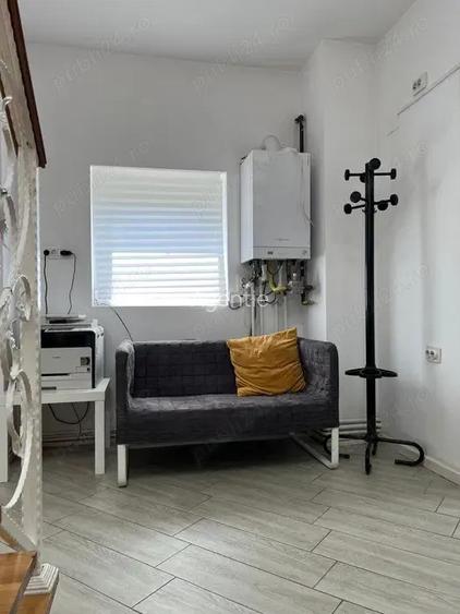 Hala Traian se inchiriaza casa pentru activitati firme 2 camere 50 mp 500 euro