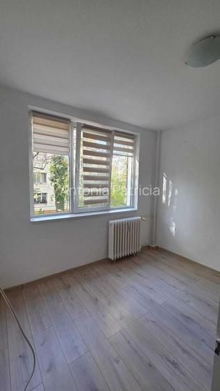 3 camere decomandat etaj 1 /Brancoveanu /loc parcare