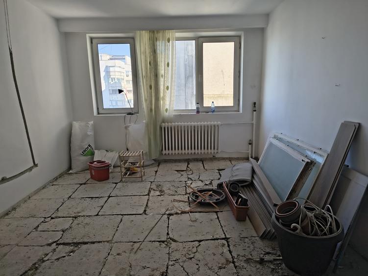 EXCLUSIV TOMIS 2,2 CAMERE SEMI  52 MP PRET 98000 EURO - 4