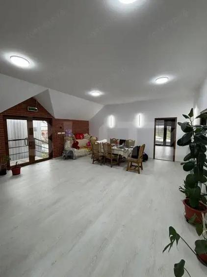 Casa cu 5 camere, 550 mp, teren de 800 mp, zona Salcea - 5