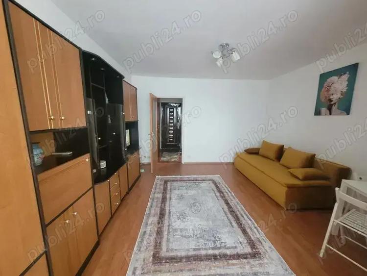 1 Camera decomandat garsoniera pentru o fata singura - eleva studenta - 3