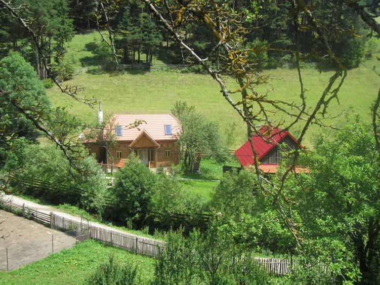 casa familiala in Lunca De Sus, Valea Garbea, Harghita - 1