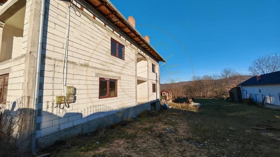 Casa generoasa cu teren de 1186 mp intravilan-Retevoiesti -Pietrosani-Arges! - 18