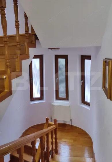 Inchiriez vila superba cu 6 camere - 7