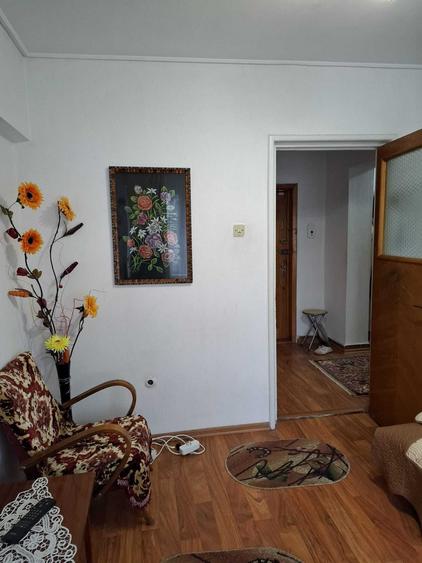Apartament 3 camere,3/4,zona Garii,centrala,aer cond,izolatie termica - 2
