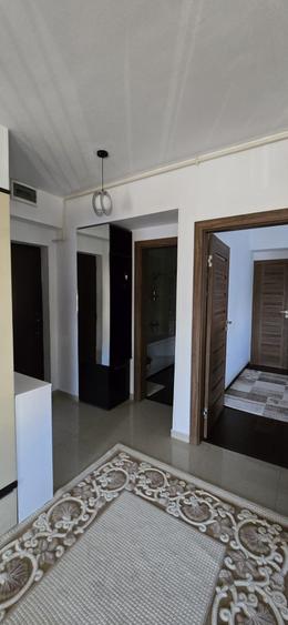 Primo/ inel 2 , 3 camere , 2 grupuri sanitare - 6