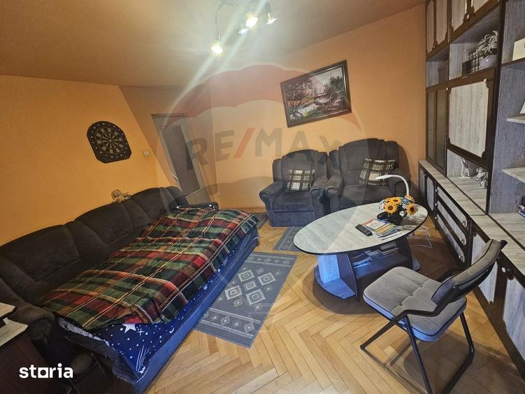 Apartament de vanzare - 3