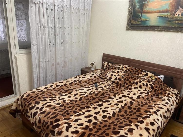 Ap 2 camere si concesiune de 81 mp,  parter, zona Policlinica 2, posibilitate ca - 7