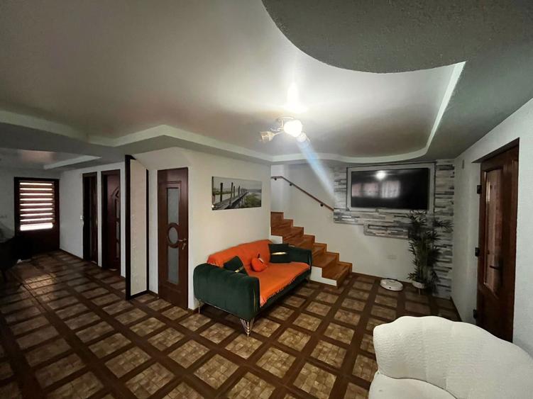 Casa individuala plus anexa de vanzare - 2