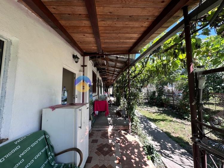 Casa + teren de vanzare - Zanesti - 20