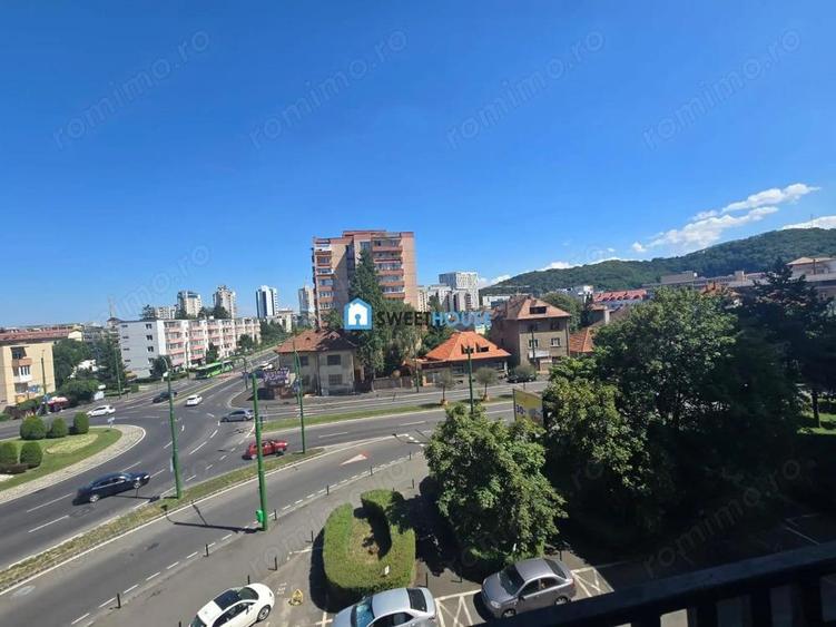 Apartament cu 3 camere de inchiriat Bdul Grivitei Brasov - 2