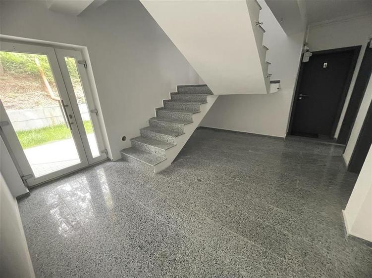 Apartament nou la CHEIE 2 camere cu terasa si parcare in Cristian - 4