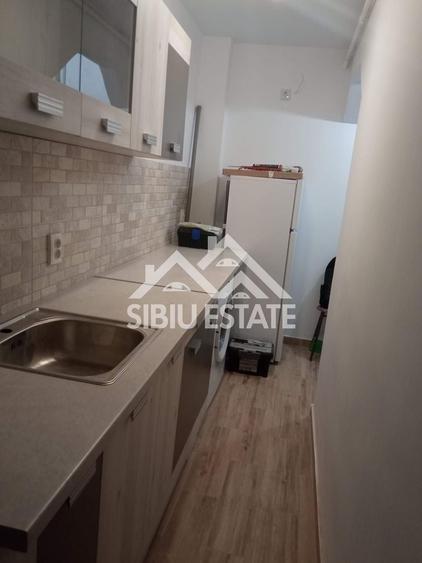 Garsonieră modernă, de vanzare–ideală pentru locuit sau investie - 1