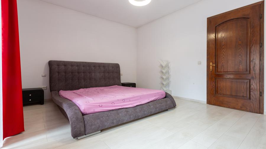 DE VANZARE - casă de familie deosebită în Sânpetru – teren de 1644 mp - 12