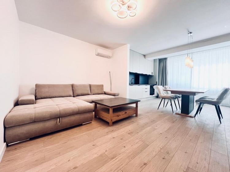 NOU / DEOSEBIT / SPATII GENEROASE / LOC PARCARE - 1