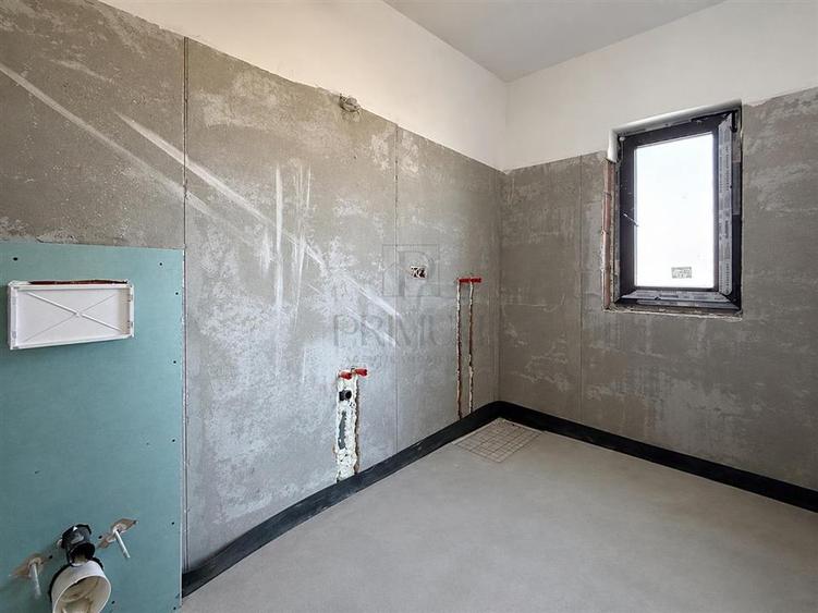 Duplex cu 4 camere cu Canalizare în Dumbrăvița