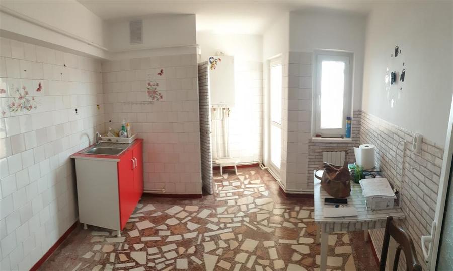 Calarasilor-ANAF - vedere la Dunare 3 camere 100mp - 10