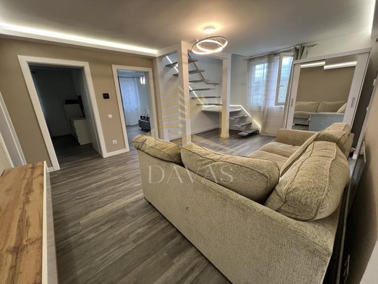 Casa cu finisaje moderne | Dambul Rotund | 6 camere - 10