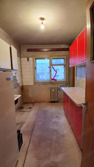 Vanzare 3 camere Brancoveanu - 2