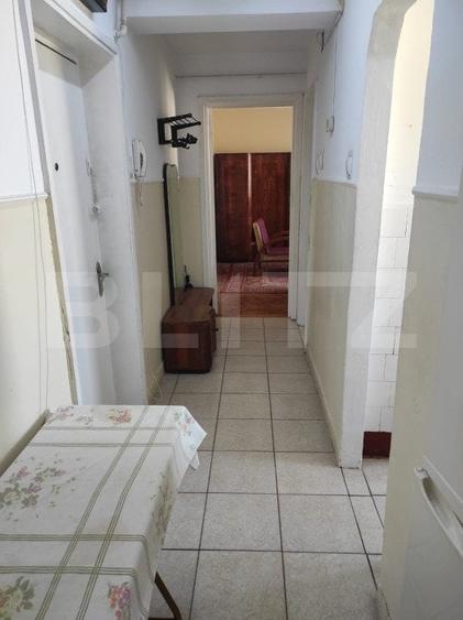 Apartament cu 2 camere decomandat, mobilat în Botizului