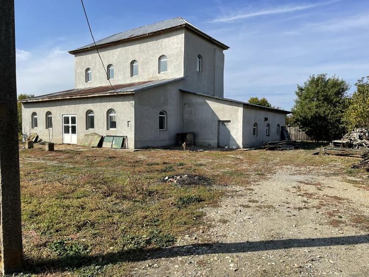 Casă cu 4 camere în Țigănești
