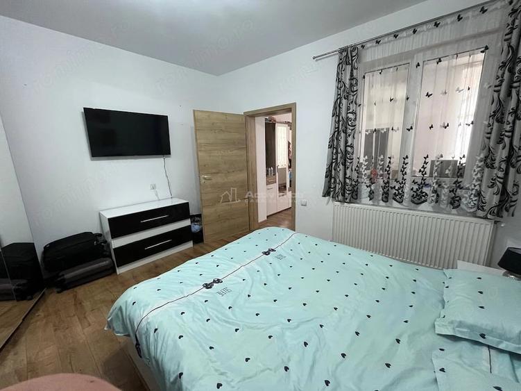 Casă cu 4 camere cu Teren 200 Mp în Central