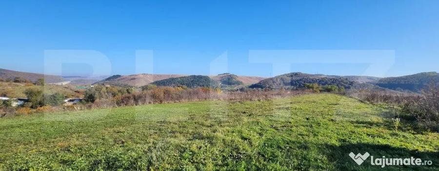 Teren de 963 mp, în Gilău