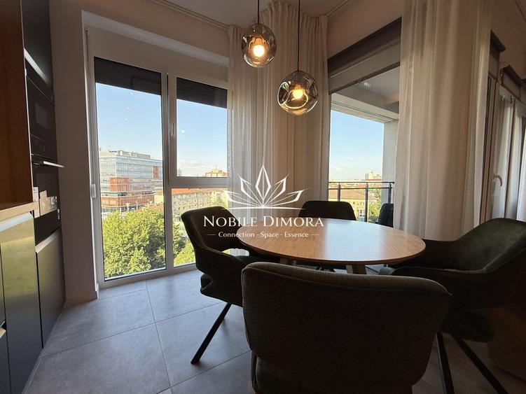 Apartament cu 2 camere semidecomandat, mobilat în Central