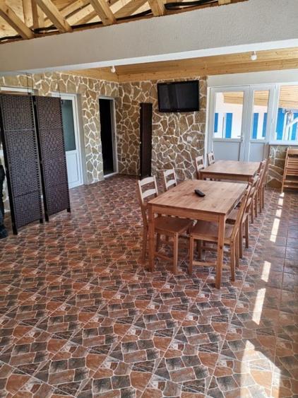 Casă cu 7 camere cu Teren 1790 Mp în Vadu