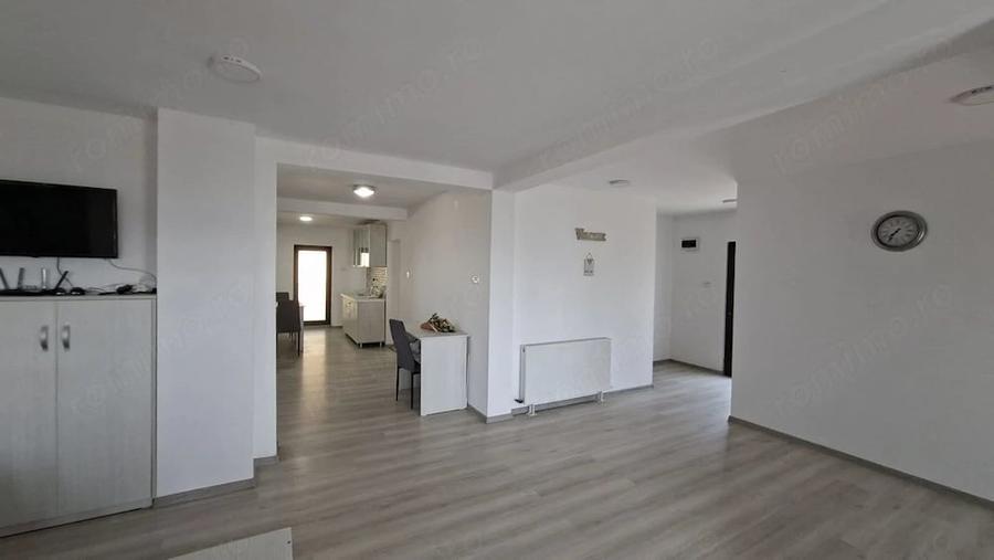 Casă cu Teren 1200 Mp în Budeasa