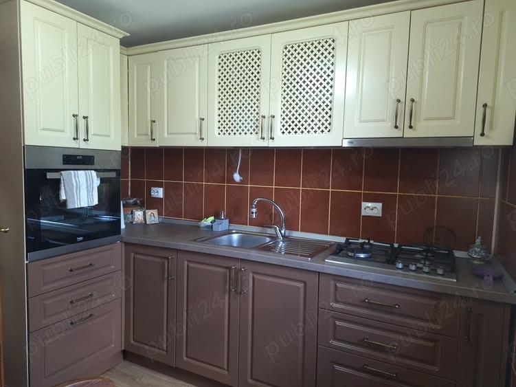 Apartament cu 2 camere decomandat în Plopana
