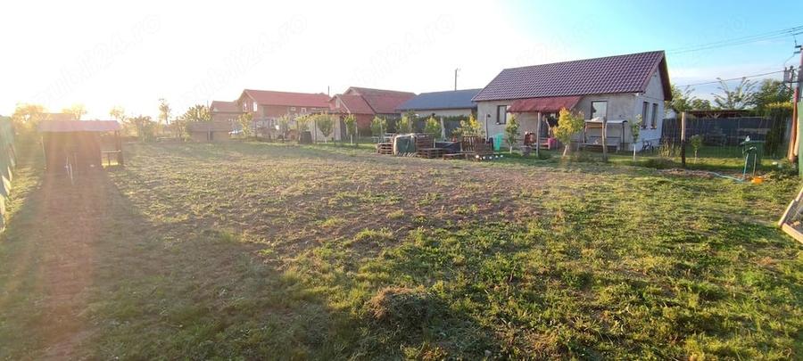 Teren de 560 mp, în Gepiu