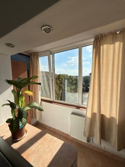 Apartament cu 3 camere decomandat în Bucovina