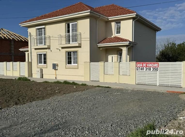 Casă cu 4 camere cu Teren 250 Mp în Șag