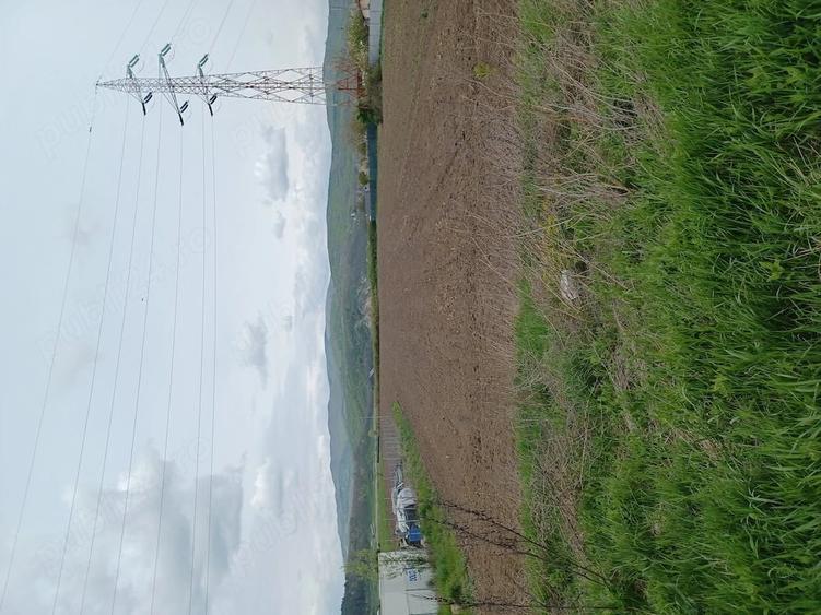 Teren de 3733 mp, în Central