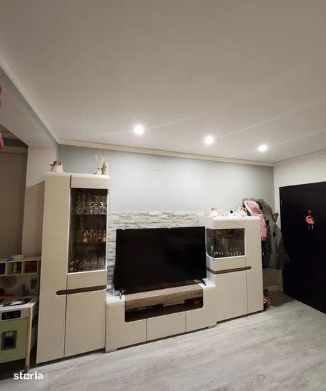 Apartament cu 3 camere în Luna