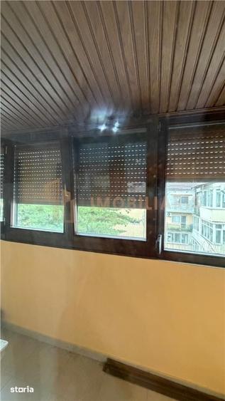 Apartament cu 3 camere în Traian