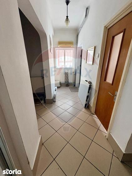 Casă cu 6 camere cu Teren 593.28 Mp în Pantelimon