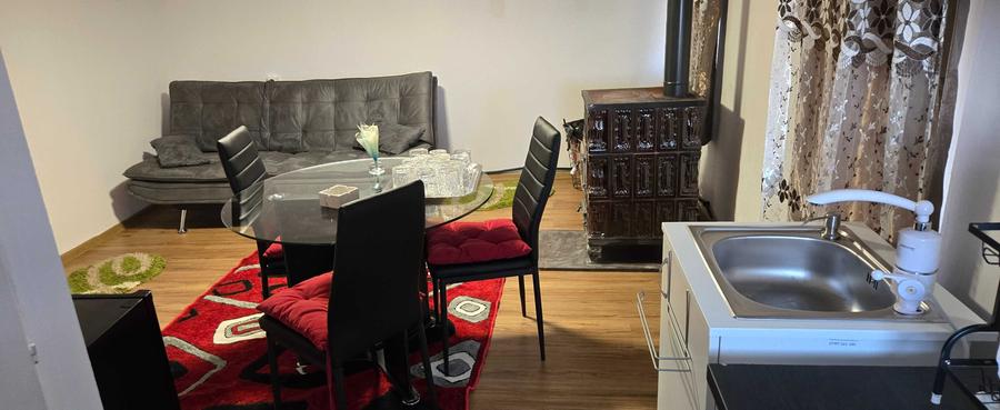 Casă cu Teren 750 Mp în Central