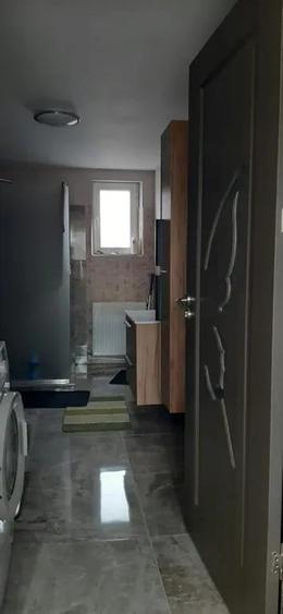 Casă cu 5 camere în Bordeasca Veche