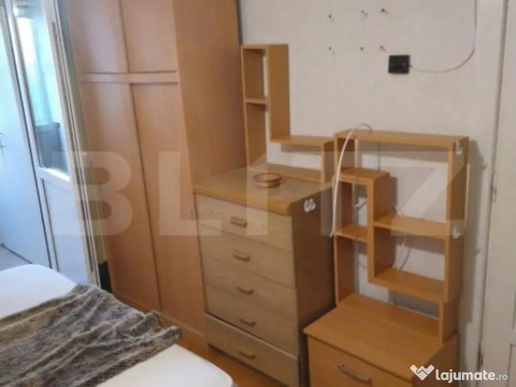 Casa individuala de inchiriat, cu 5 camere, 250 mp, zona Cet - 4