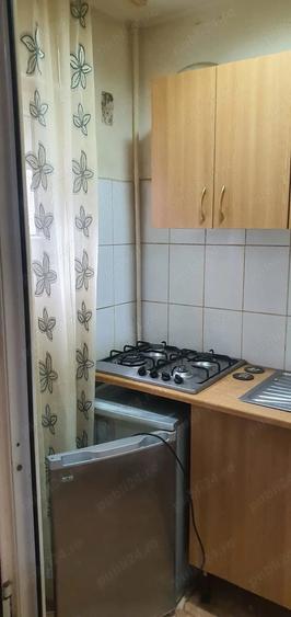 vand garsoniera 18.22m fara imbunata?iri parter din 10 mobilata modest pret 35 000 euro discutabil - 3